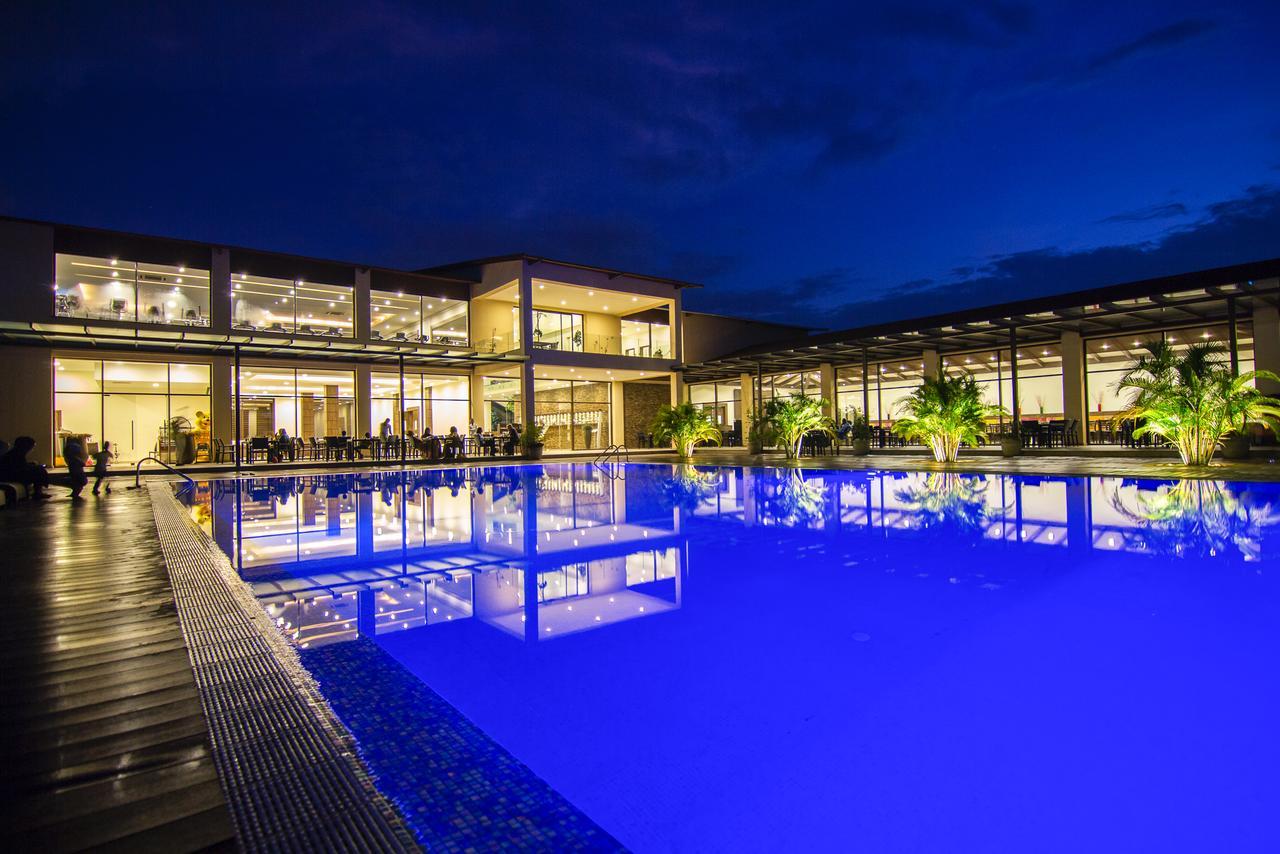 Nordic Hotel Abuja Exteriör bild